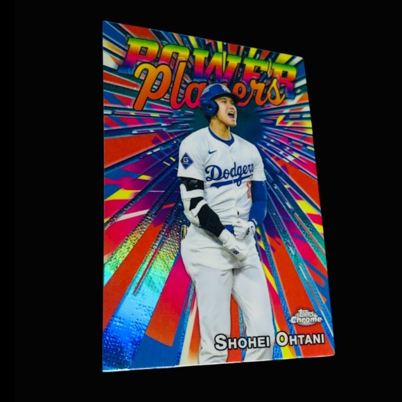 Shohei Ohtani Topps Chrome Refractor Baseball Card ~ Los Angeles Dodgers - Picture 3 of 4